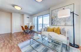 6 dormitorio piso en Scarborough, Canadá. C$900 000