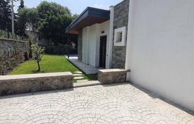 Casas en un Complejo con Playa Privada en Bodrum Turquía. $738 000