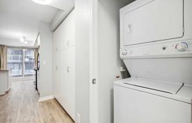 6 dormitorio piso en North York, Canadá. C$875 000