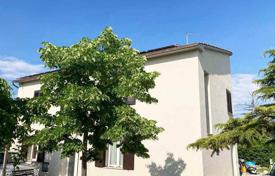 4 dormitorio piso 250 m² en Montepulciano, Italia. 570 000 €