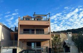 10 dormitorio casa de pueblo 400 m² en Rogoznica (Sibenik-Knin), Croacia. 1 250 000 €