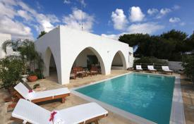 Villa – Province of Lecce, Apulia, Italia. 4 700 €  por semana