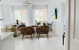 Condominio – Fisher Island Drive, Miami Beach, Florida,  Estados Unidos. $3 390 000