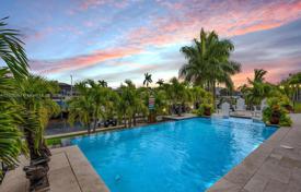 Casa de pueblo – Fort Myers, Florida, Estados Unidos. $800 000