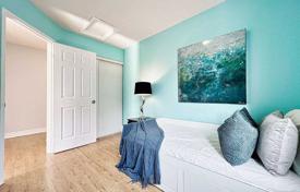 8 dormitorio casa de pueblo en North York, Canadá. C$1 451 000