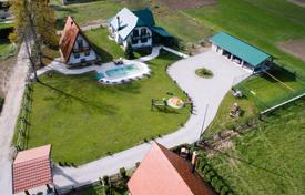 10 dormitorio casa de pueblo 320 m² en Karlovac County, Croacia. 690 000 €