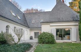 6 dormitorio chalet en Pays de la Loire, Francia. 7 400 €  por semana