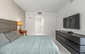 2-dormitorio apartamentos en condominio 110 m² en Collins Avenue, Estados Unidos. $1 260 000