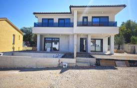 6 dormitorio casa de pueblo 128 m² en Malinska, Croacia. 650 000 €