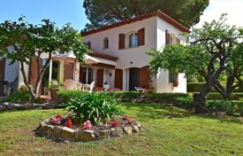 Villa – Antibes, Costa Azul, Francia. 7 500 €  por semana