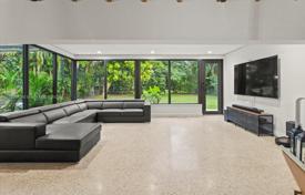 4 dormitorio casa de pueblo 249 m² en Miami, Estados Unidos. $1 450 000