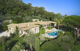 8 dormitorio villa en Saint-Tropez, Francia. 40 000 €  por semana