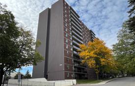 3 dormitorio piso en Scarborough, Canadá. C$779 000