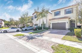 3 dormitorio casa de pueblo 207 m² en Tamarac, Estados Unidos. $499 000