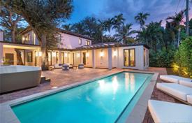 Villa – Coral Gables, Florida, Estados Unidos. 2 109 000 €