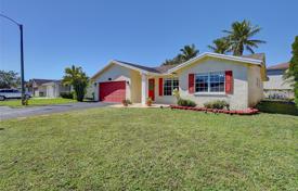 3 dormitorio casa de pueblo 206 m² en Tamarac, Estados Unidos. $560 000