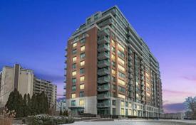 6 dormitorio piso en Etobicoke, Canadá. C$957 000