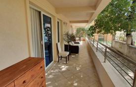 3 dormitorio piso 122 m² en Petrovac, Montenegro. 250 000 €