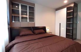 2-dormitorio apartamentos en condominio en Chatuchak, Tailandia. $352 000