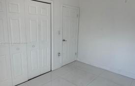 2-dormitorio apartamentos en condominio 88 m² en Miami Beach, Estados Unidos. $309 000