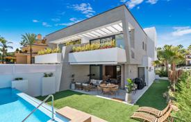 9 dormitorio villa 297 m² en Puerto Banús, España. 2 195 000 €