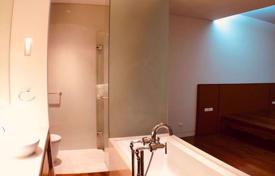 2-dormitorio apartamentos en condominio en Khlong Toei, Tailandia. $3 700  por semana