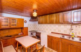 4 dormitorio casa de pueblo 180 m² en Primorje-Gorski Kotar County, Croacia. 220 000 €