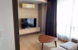 1-dormitorio apartamentos en condominio en Bang Rak, Tailandia. $161 000