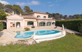 7 dormitorio villa en Roquefort-les-Pins, Francia. 1 695 000 €