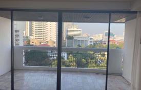 3-dormitorio apartamentos en condominio en Watthana, Tailandia. $736 000