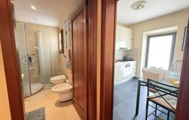 3 dormitorio piso 151 m² en Florencia, Italia. 750 000 €