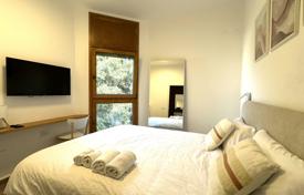 4 dormitorio piso 90 m² en Tel Aviv, Israel. $1 935 000