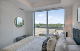6 dormitorio piso en North York, Canadá. C$925 000