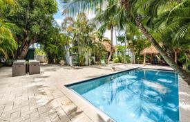6 dormitorio villa 223 m² en Miami Beach, Estados Unidos. 1 374 000 €