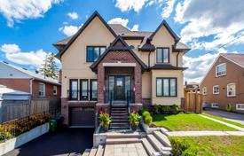 Casa de pueblo – North York, Toronto, Ontario,  Canadá. C$2 087 000