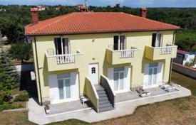 6 dormitorio casa de pueblo 244 m² en Umag, Croacia. 690 000 €