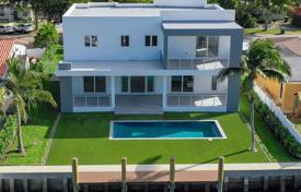 Villa – North Miami, Florida, Estados Unidos. 2 224 000 €