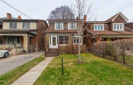 8 dormitorio casa de pueblo en Old Toronto, Canadá. C$1 873 000