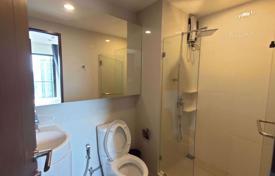 1-dormitorio apartamentos en condominio en Ratchathewi, Tailandia. $150 000