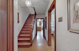 8 dormitorio casa de pueblo en North York, Canadá. C$1 987 000
