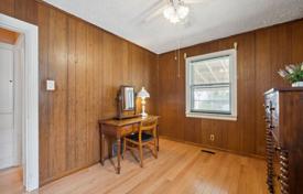 6 dormitorio casa de pueblo en Scarborough, Canadá. C$1 149 000