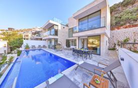 Villa – Kalkan, Antalya, Turquía. 4 750 €  por semana