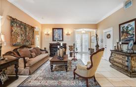 Casa de pueblo – West End, Miami, Florida,  Estados Unidos. $889 000