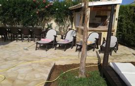 4 dormitorio villa en Alicante, España. 3 200 €  por semana