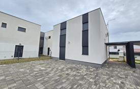 4 dormitorio casa de pueblo 120 m² en Medulin, Croacia. 415 000 €