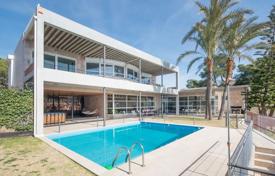 Villa – Tarragona, Cataluña, España. 5 900 €  por semana