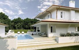 12 dormitorio villa en Forte dei Marmi, Italia. 5 000 000 €