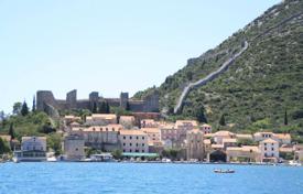 Casa de pueblo – Ston, Dubrovnik Neretva County, Croacia. 310 000 €