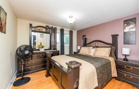 4 dormitorio adosado en North York, Canadá. C$1 319 000