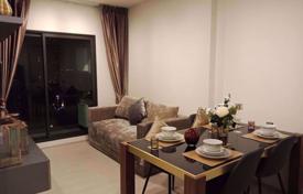 2-dormitorio apartamentos en condominio en Khlong Toei, Tailandia. $177 000